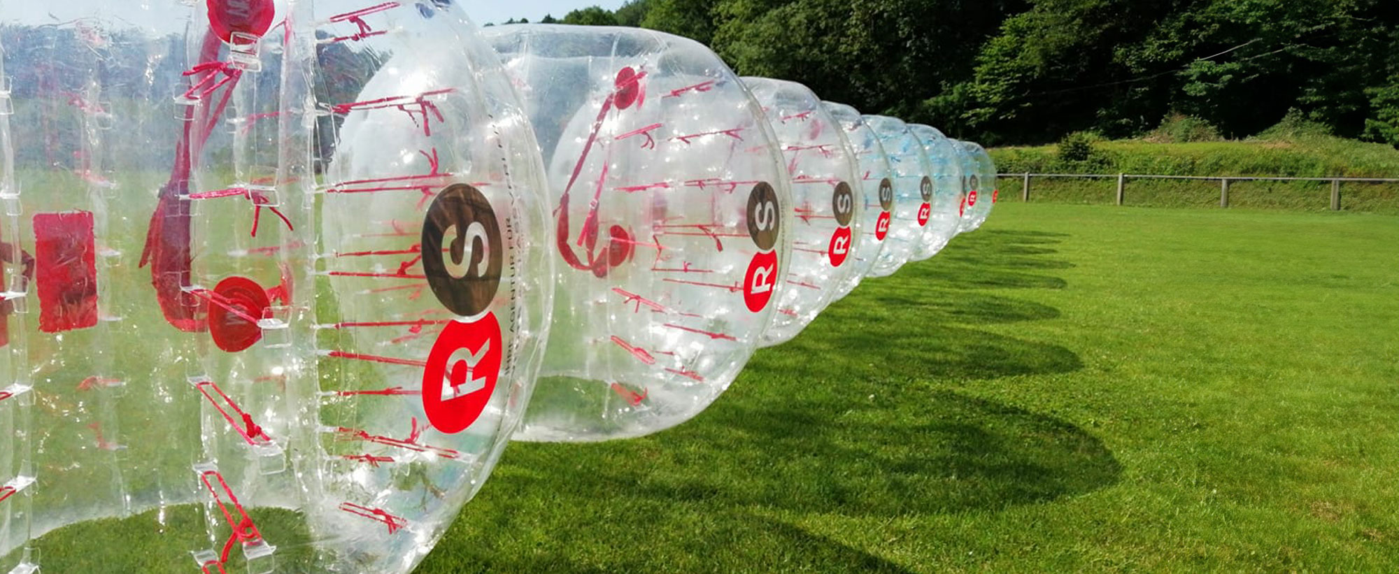 Seitenansicht Bubble Soccer Bälle