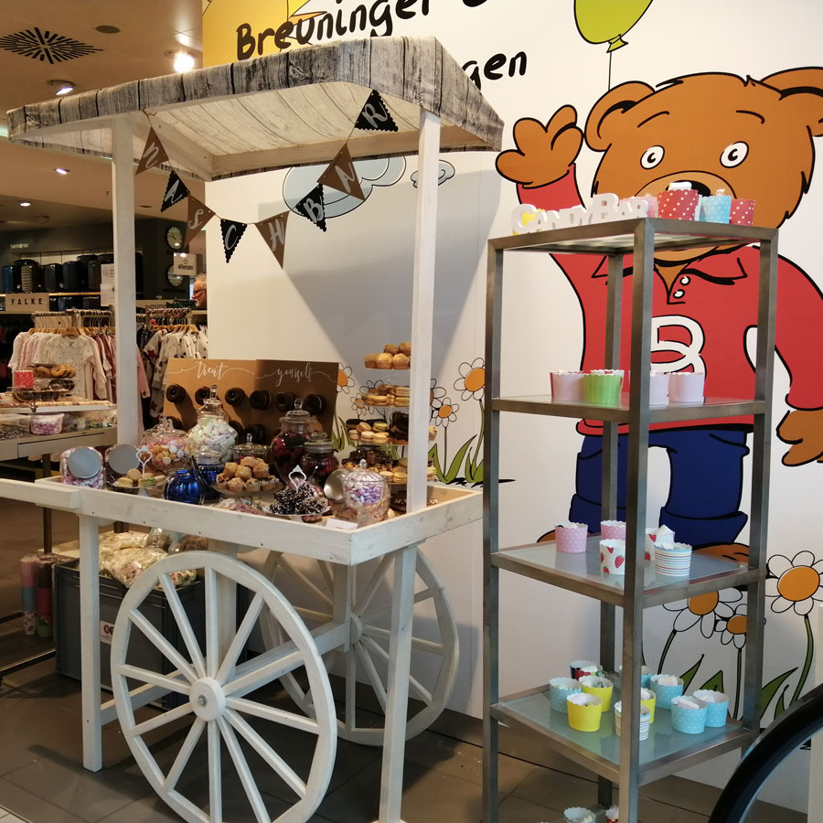 Aktionsstand im Breuninger